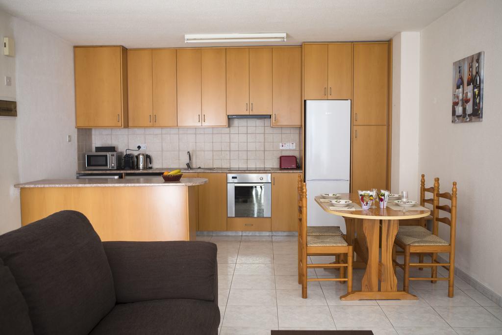 Ambelones Apartments Pissoúri Eksteriør bilde